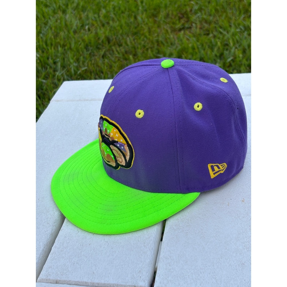 New Era 59FIFTY Fitted Hat 7 1/8 Purple Neon Green Mardi Gras Donut Star Cap Men